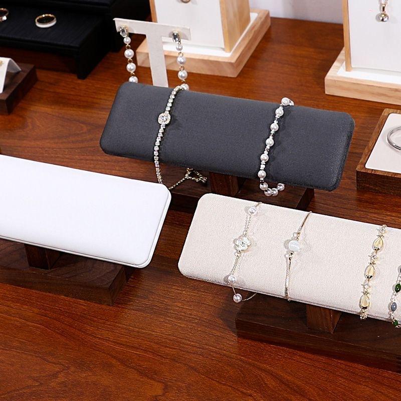 Stojak na biżuterię z litego d – Jewelry And Watches Exhibition recenzja i cena