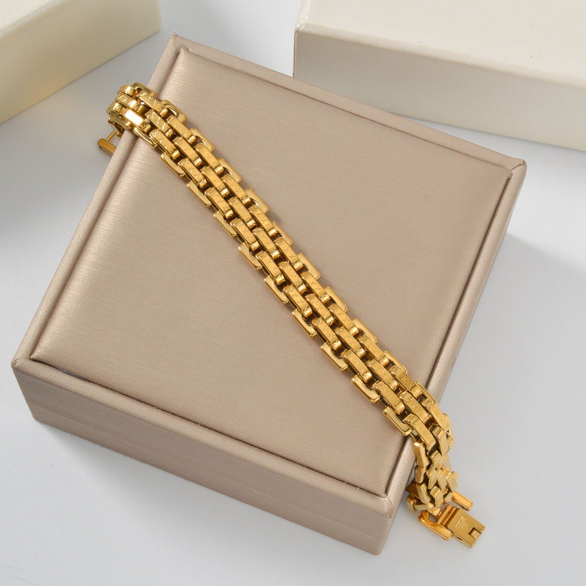 Bransoleta do zegarka w stylu  – Unique Jewelry Watches recenzja i cena