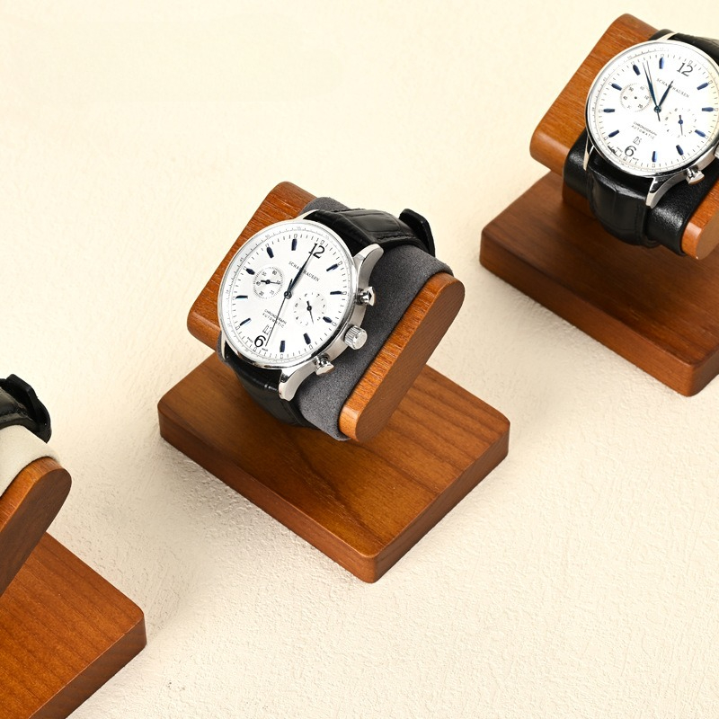 Stojaki ekspozycyjne na zegark – Jewelry And Watches Exhibition recenzja i cena